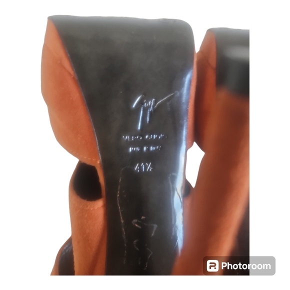 Giuseppe Zanotti Suede Heels - Picture 11 of 14